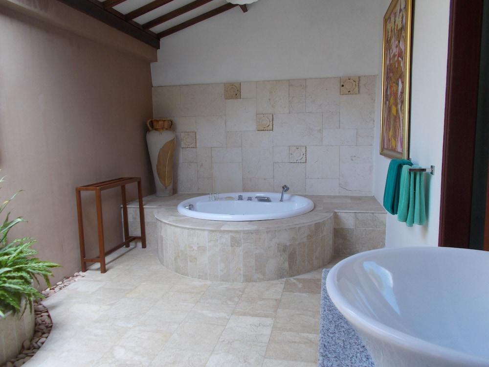 Mangsit Puri Mas Spa Resort מראה חיצוני תמונה